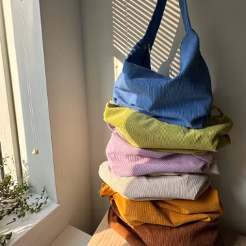 Cute Retro Corduroy Tote Bag | Shoulder Bag for Women, Multiple Colors, Adjustable Strap & Zipper Pocket