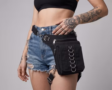 Black Canvas Leg Bag ā Festival Hip Pouch, Motorcycle Thigh Bag, Utility Crossbody