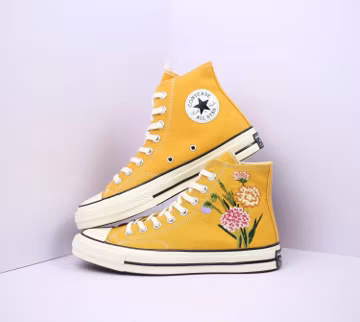 Embroidered Converse with Hydrangea – Nature-Inspired Custom Sneakers, Hand-Embroidered Floral Shoes, Gift For Birthday