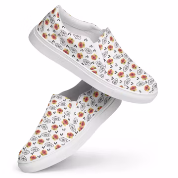 Tigers Lions Printed Canvas Shoes for Men, Big Cats Lover Gift, AOP Streetwear Slip-On Low-Top Shoes, Cool Beach Canvas Sneakers Footwear
