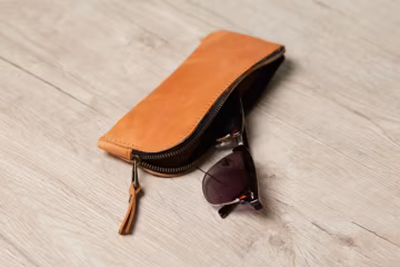 Sleek Leather Glasses Case – Zipper Closure Sunglasses Holder, Handmade Eyewear Travel Pouch