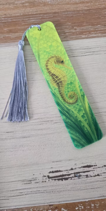 Green Seahorse wildlife Bookmark with Tassel, Book Lover Gift, Colourful Double sided Acrylic Art Bookmark, Reading Gift
