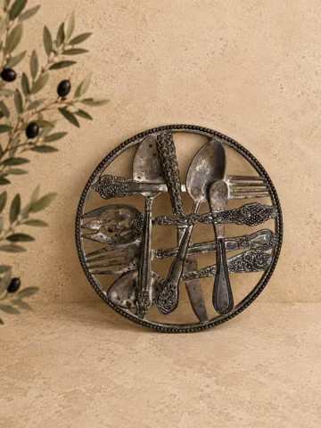 Vintage Silver Plated Utensil Wall Hanging Trivet 9”