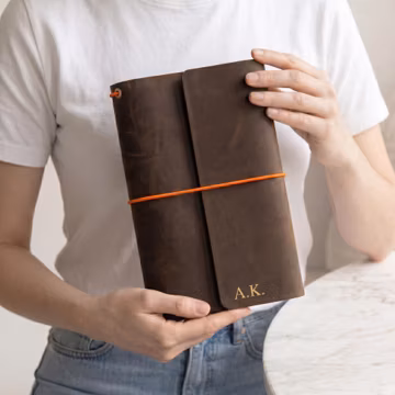 Custom leather journal cover, A5 leather notebook cover, Handmade leather notebook cover, Engraved leather journal, Bound leather journal