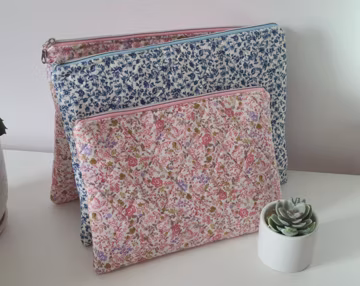 Floral Quilted Laptop Sleeve: Padded Cotton Case