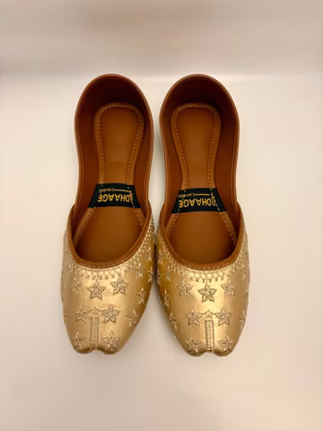 UK Size 4,5,7,8/DhaageLondon/khussas/Juttis/Ladies handmade Pakistani Indian Khussa Sandal/Handcrafted Punjabi Jutti/Women/Gold