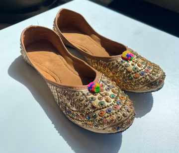 Traditional Indian | Punjabi | Pakistani Ethnic Jutti Women’s Flat shoe Wedding Dancing Flats Handmade Beige Multicolor