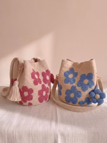 Handmade Floral Crochet Bucket Bag, Retro Black & Beige Crossbody Bag, Y2K Yea Summer Drawstring Bag, Wayuu bag, Christmas gift