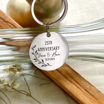 Anniversary Keychain - Timeless Love Keepsake for Special Moments