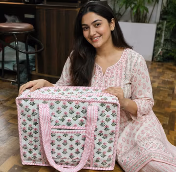 Indian hand-block cotton quilted zipper tote bag, woman's stylish market shopping carry-on printed tote bag, hospital carry on tote bag,