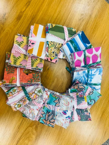 Indian Vintage Cotton Fabric Bundle, 50 Charm Pack squares Bundle, Boho Fat Quarter Bundle 100% Cotton Scrap, Pre-cut Remnants Scrap Bundle