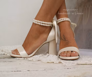 Block heel wedding IVORY leather sandals/ Handmade ivory leather heels/ Bridal shoes/ Pearl wedding shoes/ Ivory bridal heels LINDA