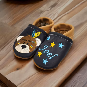 Bio Krabbelschuhe Lederpuschen personalisiert Indianer Bär