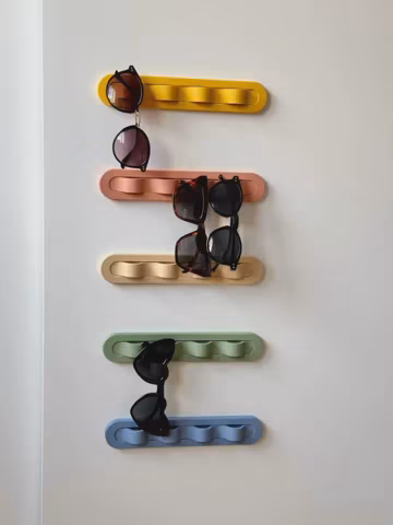 Minimalist Wall Sunglasses Holder – Holds 4 Pairs | Stylish & Functional Eyewear Rack