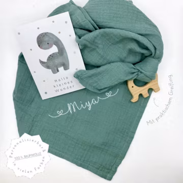 Spucktuch mit Namen personalisiert mit Holzgreifling – Musselintuch aus 100 % Baumwolle | Mulltuch, Stillschal, Geschenk zur Geburt & Taufe