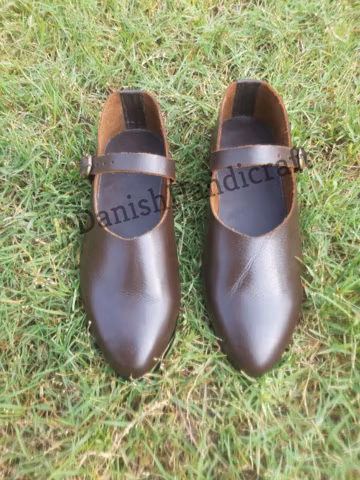 Handmade Medieval Leather Ankle Shoes: Dark Brown Buckle Strap