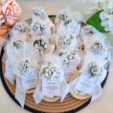 Personalized Wedding Almond Candy Favors For Guests, An Italian Wedding Tradition Five Sugared Almond Candy Favor, Wedding Almond Candy Gift
