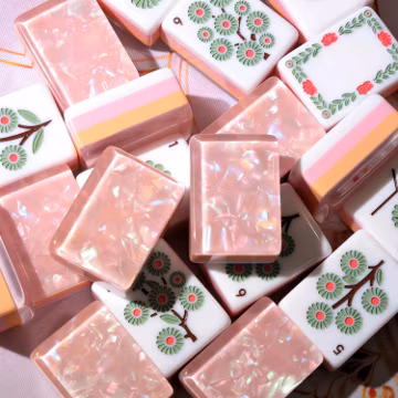 Pink Pearlescent American Mahjong Set, Rose Quartz Acrylic Tiles, Pastel Floral 160 Tile Game, Gift for Mahjong Lovers and Collectors