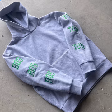 Boston SLEEVES embroidered hoodie . No string BOXY fit.