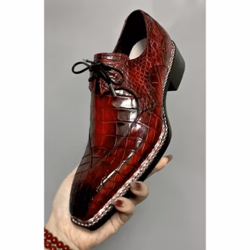 Handmade Burgundy Leather Oxford Wingtip Shoes: Bespoke Lace-Up Style