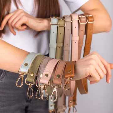 Soft Pebbled Leather Shoulder Strap for Bags and Totes – Classic Style, Unmatched Comfort, and Practical Use