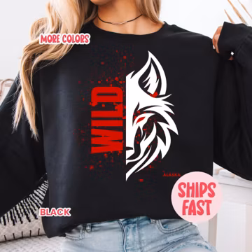 Alaskan Wild Wolf Sweatshirt, Bold Nature-Inspired Crewneck, Wolf Lover Gift, Hiking & Trekking Sweater, Outdoor Adventure Apparel