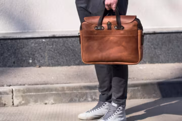 Personalized leather men messenger bag, business shoulder bag, work office crossbody bag, groomsmen gift, custom briefcase, fathers day gift