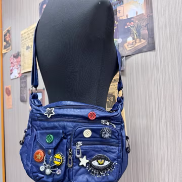 Y2K Blue Eye Patch Super Cute Pu Leather Crossbody Bag, Random Button Bottle Cap Design Shoulder Bag, Unisex Trendy Messenger Shoulder Bag