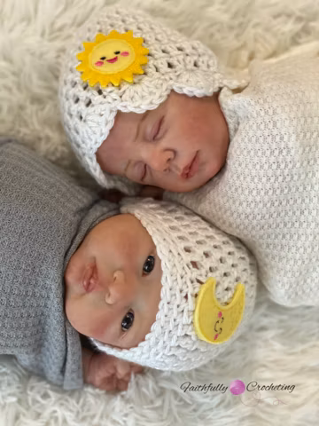 Newborn twin hats, Sun and the moon hats, Twin photography prop, Ready to ship, coming home gift, hospital hats, twin beanies