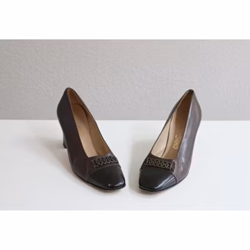 1980's Vintage Ferragamo Designer Italian High Heels ~Women's Size 8-1/2 to 9 ~ High End ~ Luxury ~ Clock Heel Pumps ~ Made in Italy