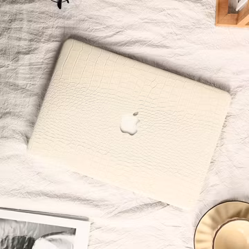 Cream Crocodile Texture Leather MacBook Case for 2025 MacBook Pro 14 A3434 Pro 16" 2022 M2 Air 13 A2681 M2 Pro 13 A2338 Unique Laptop Case