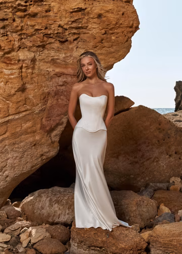 White Satin Corset Dress Perfect for Wedding – Two Piece Bridal Gown with Pearl Skirt