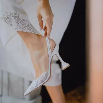 Dora Pearl Lace Bridal Heels – Handmade 9 cm Slingback Wedding Pumps