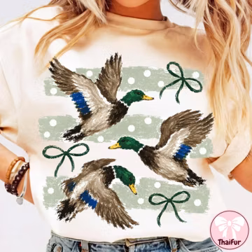 Vintage Retro Mallard Duck Hunting PNG, Hunting Dog GSP Design, Flying Duck Graphic, Waterfowl Hunter Shirt, Digital Download
