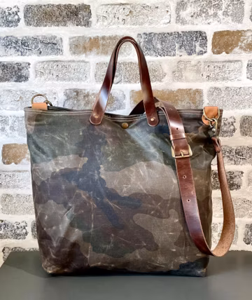 Waxed Canvas Camouflage Tote Bag: Leather Straps, Crossbody Messenger