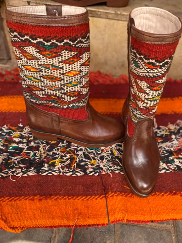 Handmade Moroccan Berber Boots – Brown Leather & Colorful Kilim Wool – Cozy Winter Boots – Boho Christmas Gift – Authentic Artisan Footwear