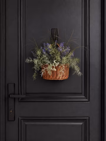 Lavender Wall Basket, Rustic Farmhouse Wall Decor, Faux Lavender Basket Arrangement, Cottagecore Kitchen Wall Hanging, Summer Floral Decor