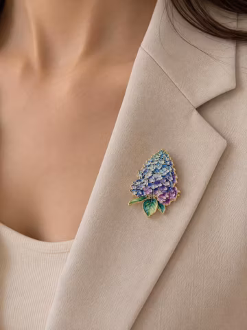 Blue Purple Hydrangea Enamel Brooch Pin, Floral Lapel Pin, Botanical Flower Brooch, Nature Inspired Gift for Her, Jacket Bag Hat Pin