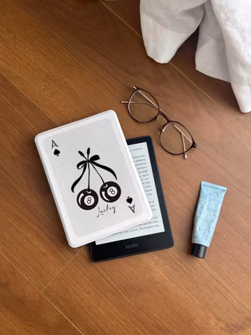Personalized Kindle Paperwhite Cover: Auto Wake/Sleep, Magnetic Back