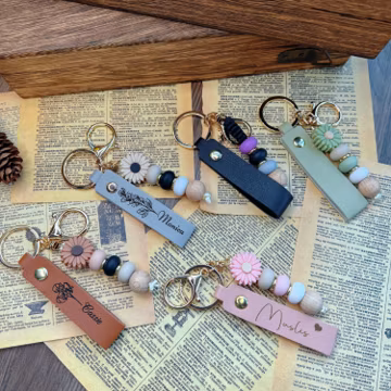 Custom Engraved Leather Daisy Keychain, Personalized Name Bag Charm