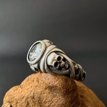 Icy Diamond Skull Ring, 925 Sterling Silver Gothic Death's-Head Ring