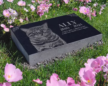 Custom Granite Pet Memorial Stone | Upright Pet Monument for Cats and Dogs | Personalized Animal Grave Marker for Garden | Flat Headstone