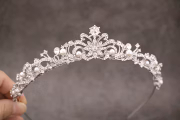 wedding pearl tiara Silver Wedding tiara Crystal tiara Wedding headband tiara Rhinestone tiara crown Simple Bridal tiara Pearl and Crystal