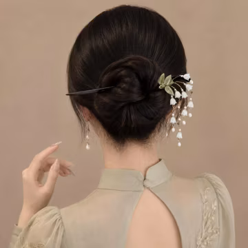 Lily of the Valley Hair Stick, Floral Tassel Hair Pin, Chinese Style Bridal Hair Accessory, Elegant Bun Pin for Wedding Hanfu Gift
