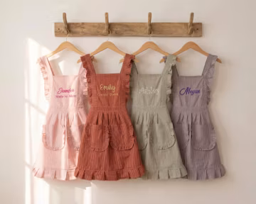 Personalized Embroidered Apron for Women | Apron with Pockets | Custom Kitchen Cooking Apron | Gift for Her