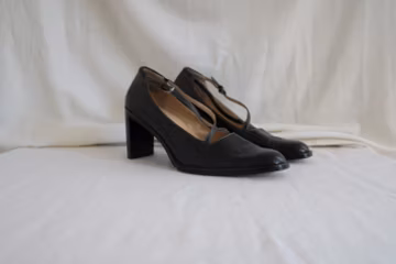 Joan & David criss cross heels 9.5