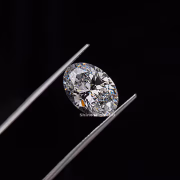 5.00 Carat Oval Lab Grown Diamond: IGI Certified Solitaire for Engagement Ring