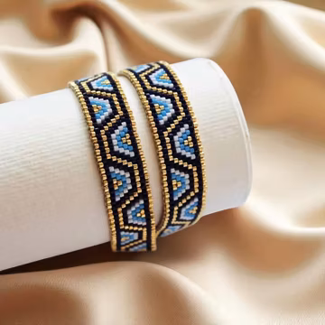 Geometric Peyote Stitch Bracelet Pattern PDF.