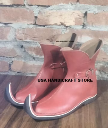 Handmade Curled-Toe Leather Boots: Medieval LARP Cosplay.