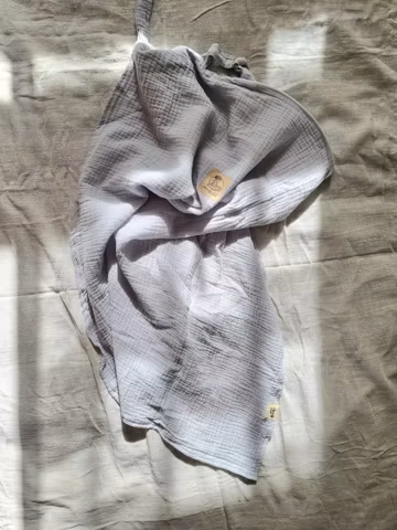 Grey breastfeeding cover, nursing cover, grey muslin, breastfeeding support, nursing accessories, gift for mum, breastfeeding tool